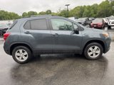 Used 2022 Chevrolet Trax LT w/ LT Convenience Package image 2