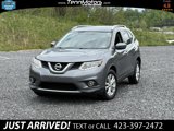Used 2016 Nissan Rogue SV image 2