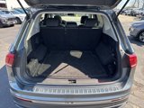 Used 2022 Volkswagen Tiguan SE w/ Panoramic Sunroof Package image 5