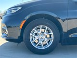 New 2025 Chrysler Pacifica Select image 5