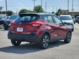 Used 2018 Nissan Kicks SV image 4
