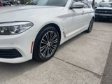 Used 2019 BMW 530e w/ Convenience Package image 2