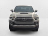Used 2017 Toyota Tacoma TRD Sport image 2