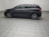 Used 2019 Hyundai Elantra GT image 3