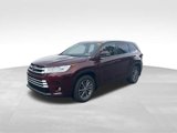 Used 2019 Toyota Highlander XLE image 1