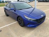 Used 2022 Hyundai Elantra SEL w/ Convenience Package image 3
