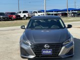 Used 2024 Nissan Altima 2.5 SV image 2