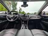 Used 2019 Chevrolet Equinox Premier image 2