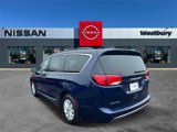 Used 2017 Chrysler Pacifica Touring-L image 5