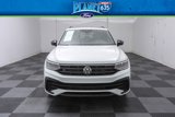 Used 2023 Volkswagen Tiguan SE R-Line image 3
