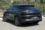 Certified 2023 Porsche Cayenne Platinum Edition image 3