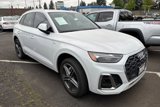 Used 2021 Audi Q5 e Premium w/ Convenience Package image 2