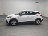 Used 2020 Nissan Kicks S image 2