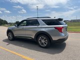 Used 2022 Ford Explorer XLT w/ Equipment Group 202A image 6
