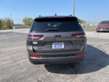 Used 2023 Jeep Grand Cherokee L Laredo image 6