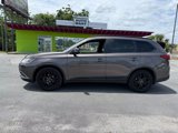 Used 2018 Mitsubishi Outlander SEL image 4