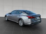 Used 2023 Nissan Altima 2.5 SV image 3