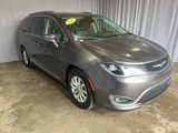 Used 2018 Chrysler Pacifica Touring-L w/ Advanced Safetytec Group image 3