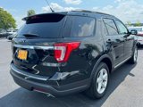 Used 2018 Ford Explorer XLT w/ Equipment Group 202A image 3