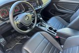 Used 2021 Volkswagen Jetta SE w/ SE Cold Weather Package image 4
