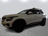 Used 2022 Kia Seltos Nightfall Edition image 3