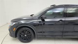 Used 2022 Volkswagen Tiguan SE R-Line image 4