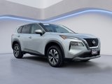 Used 2023 Nissan Rogue SV image 2
