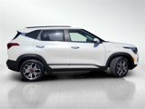 Used 2022 Kia Seltos SX w/ Sunroof Package image 3