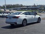 Used 2023 Nissan Altima 2.5 SV image 4