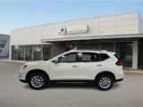 Used 2020 Nissan Rogue SV image 2