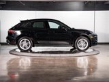 Certified 2025 Porsche Macan image 6