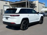 Certified 2023 Jeep Grand Cherokee Altitude image 3