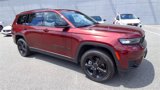 Used 2023 Jeep Grand Cherokee L Laredo image 2