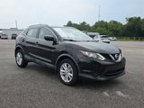 Used 2018 Nissan Rogue Sport SV image 2