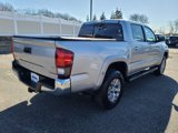 Used 2018 Toyota Tacoma SR image 4