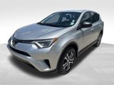 Used 2018 Toyota RAV4 LE image 4
