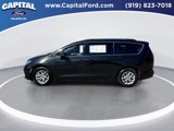 Used 2022 Chrysler Pacifica Touring-L image 5