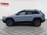 Used 2020 Jeep Cherokee Trailhawk image 2