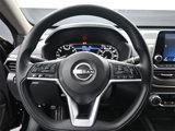 Used 2023 Nissan Altima 2.5 SV image 3
