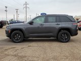 New 2025 Jeep Grand Cherokee Altitude image 3