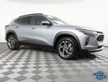 Used 2024 Chevrolet Trax LT w/ LT Convenience Package image 3