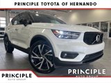 Used 2019 Volvo XC40 T5 R-Design image 4