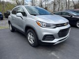 Used 2018 Chevrolet Trax LT w/ LT Convenience Package image 3
