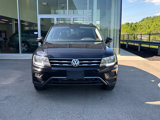 Used 2021 Volkswagen Tiguan SE w/ Panoramic Sunroof Package image 3