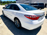 Used 2017 Toyota Camry SE image 3
