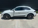 Certified 2024 Porsche Macan image 2