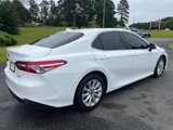 Used 2019 Toyota Camry LE image 5