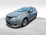 Used 2020 Chrysler Pacifica Touring-L Plus image 4