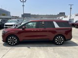 Used 2023 Kia Carnival EX image 3