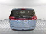 New 2025 Chrysler Pacifica Select image 4